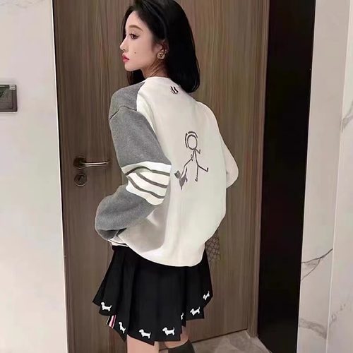 TB遛弯小狗拼色V领开衫圆领毛衣