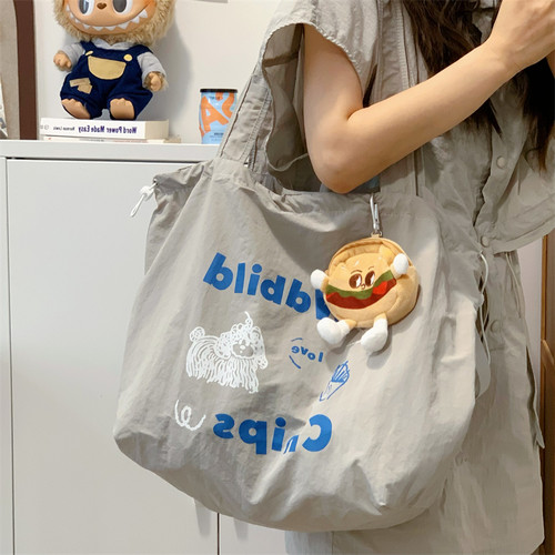 慵懒风刺绣单肩包包女2026新款潮手提托特包学生上课大容量购物袋 - 封面