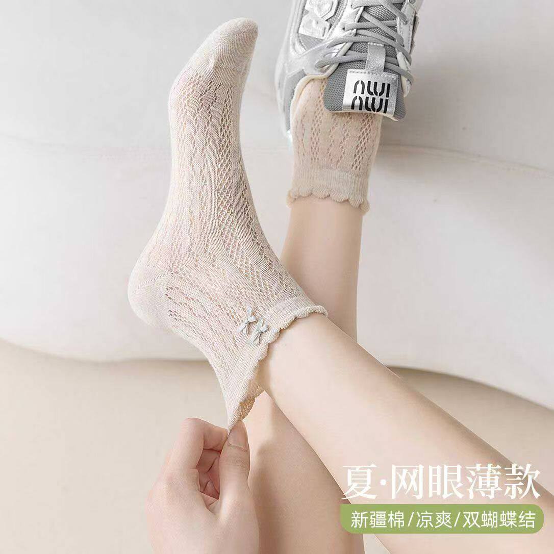 洞洞鞋搭配袜子100%花边