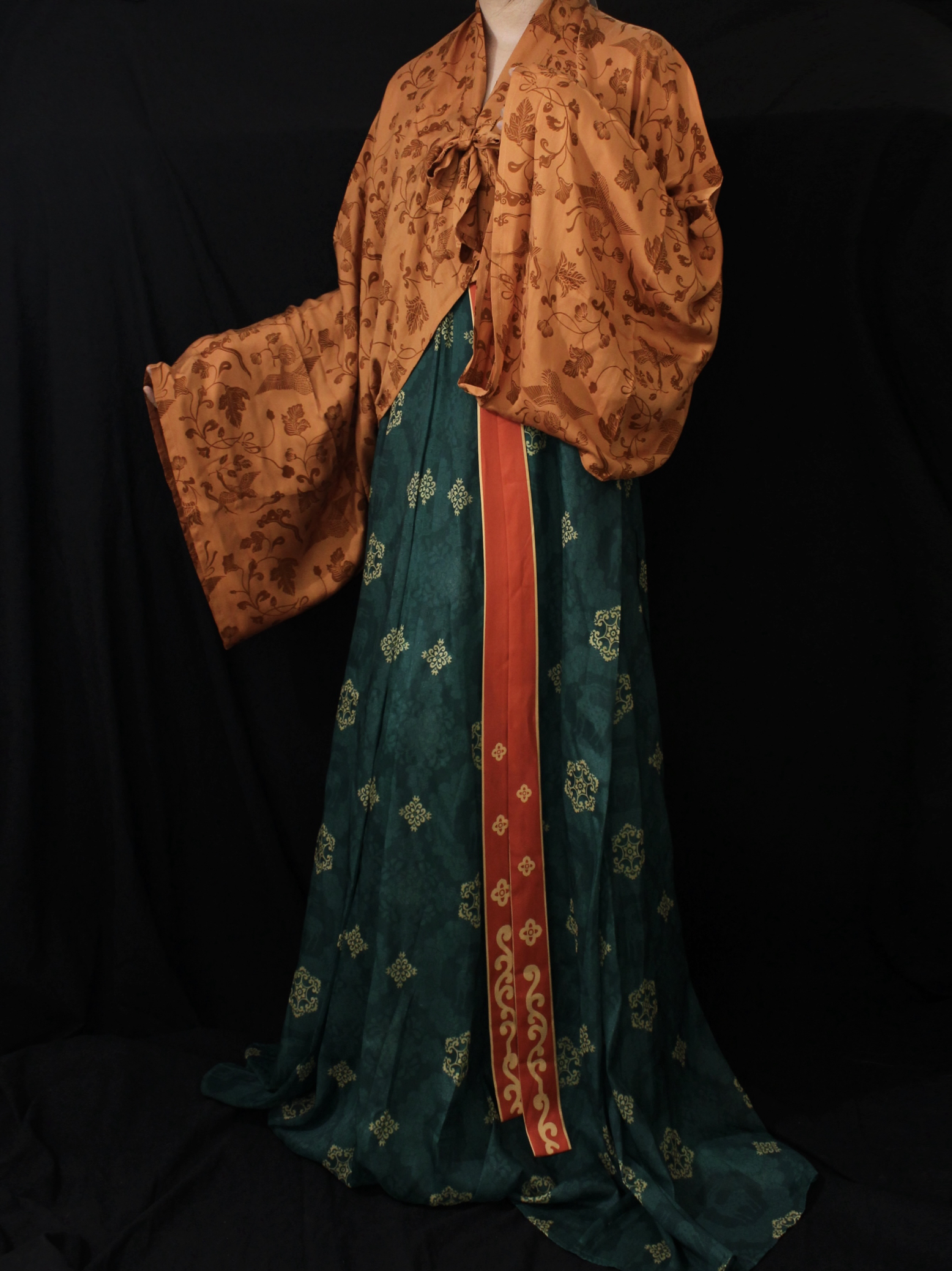 青泠谷天丝莱赛尔印花法门寺披衫圆领衫子披帛唐代汉服