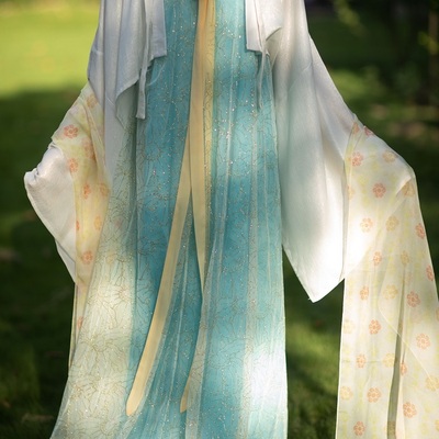 青泠谷原创汉服菩提印金网纱罩裙齐胸八破裙套装