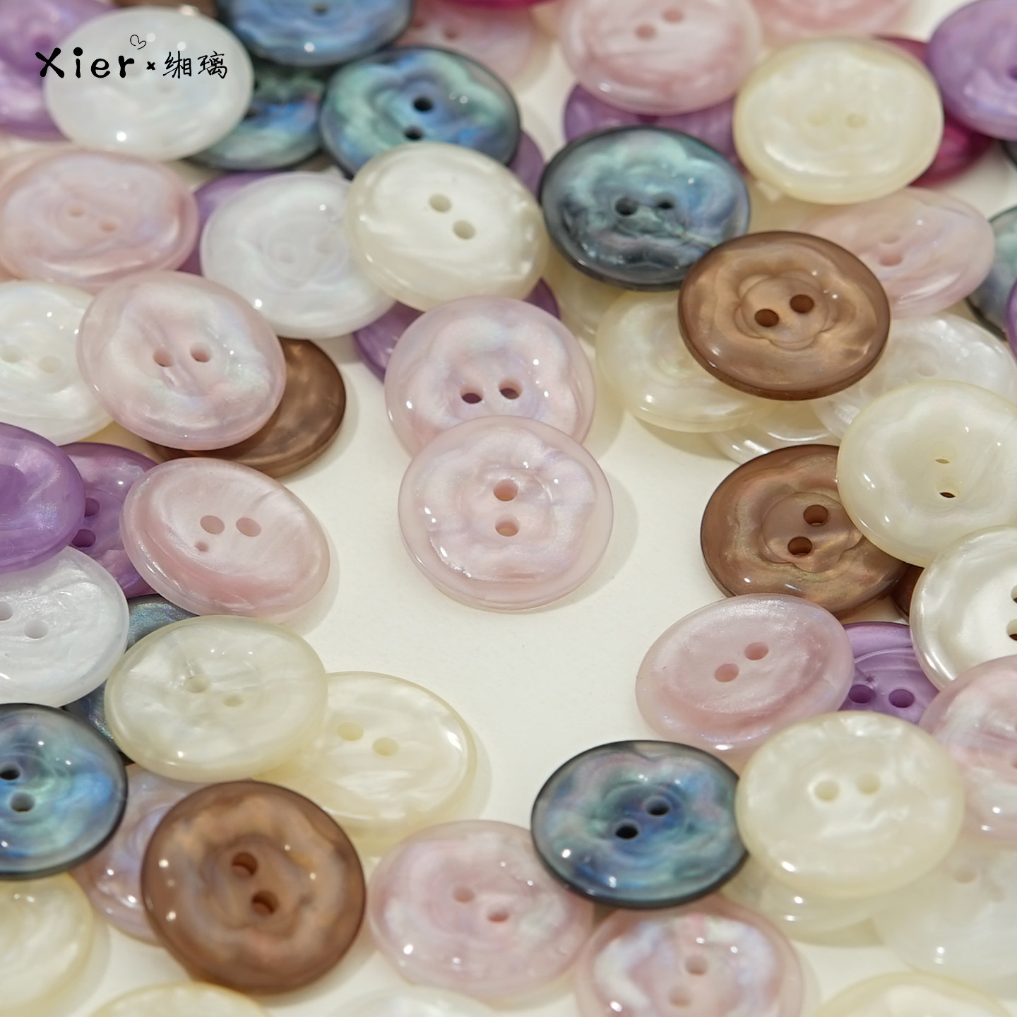 缃璃曼哈顿工艺幻彩玫瑰纹纽扣