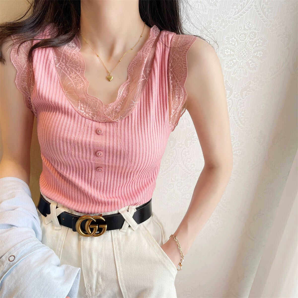 纯欲粉色蕾丝小吊带背心女内搭2024新款夏季甜辣修身打底无袖上衣,女装/女士精品,背心吊带,淘宝优惠券,粉丝福利购,淘宝优惠卷