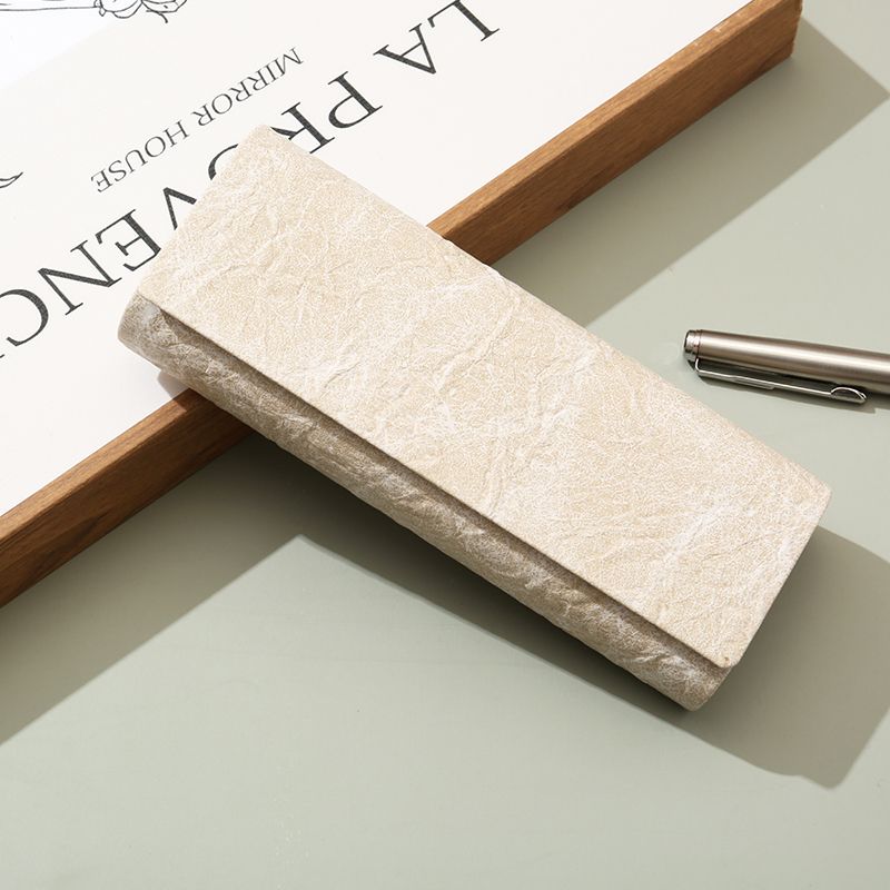 2025新款抗压眼镜盒眼镜盒高级感便携抗压日系男女轻便高颜值眼睛