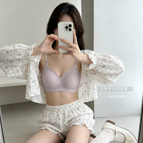 外扩内衣小胸聚拢无钢圈软支撑女