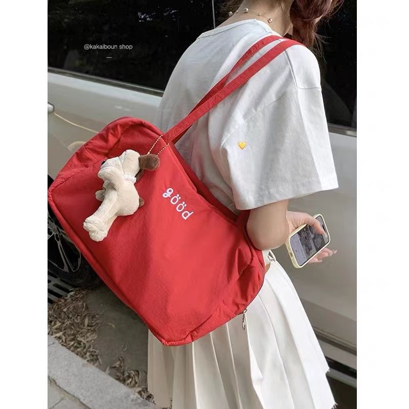 红色帆布包带拉链学院风帆布包包女2026新款潮韩国小众腋下包休闲