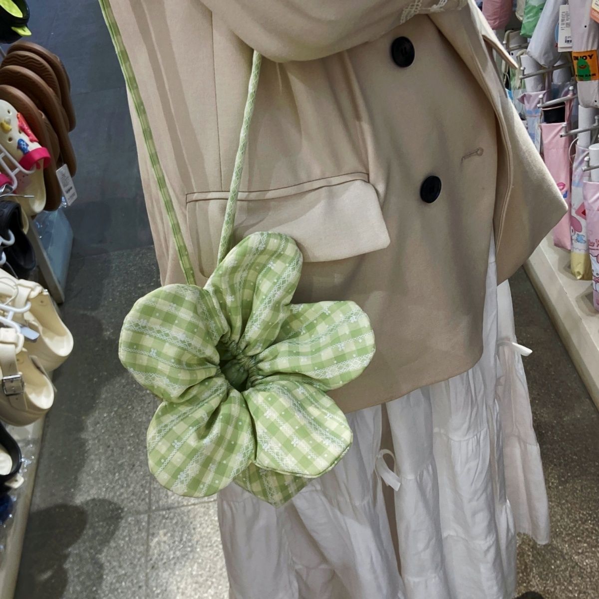 抽绳花朵包甜美可爱斜挎