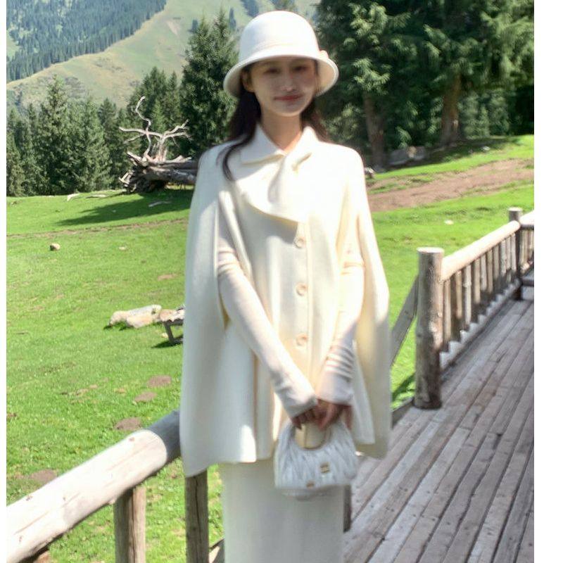 【山茶花】衿贵千金老钱风呢子斗篷套装半裙冬季新款气质女神套装