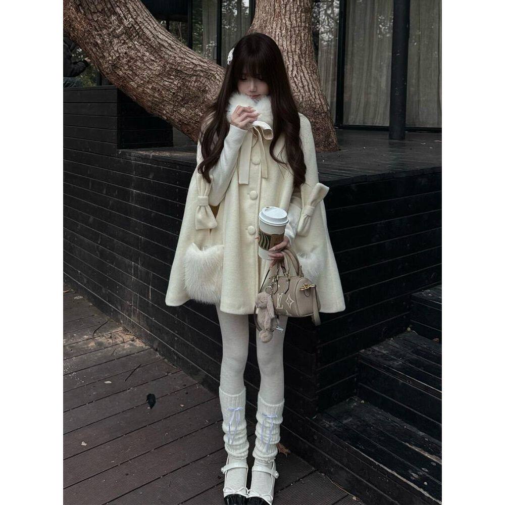 东京恋人 优雅千金风可拆卸蝴蝶结系带毛领温柔感斗篷款毛呢外套