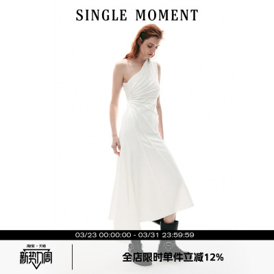 SINGLE MOMENT 26SS夏季法式放射压褶斜肩针织背心不规则连衣裙女