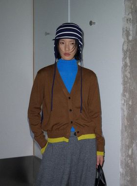 UNITY MODE 双色V领针织开衫女冬季叠穿时髦层次感毛衣外套540033