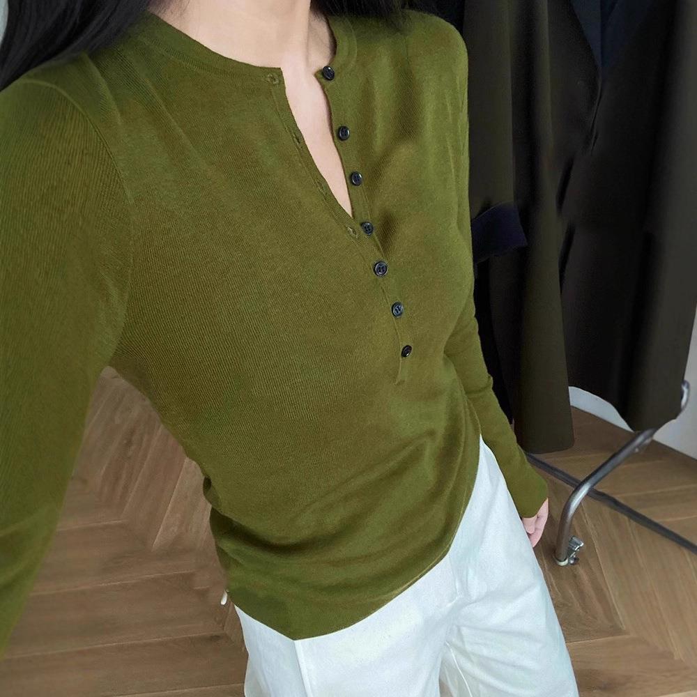 半开领羊毛针织衫内搭上衣