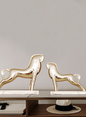 抽象马摆件电镀树脂工艺品客厅玄关电视柜酒柜装饰品现代简约