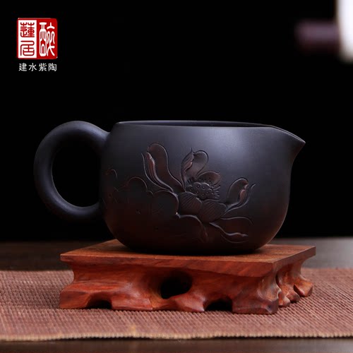 建水紫陶手工浮雕公道杯，李正龙