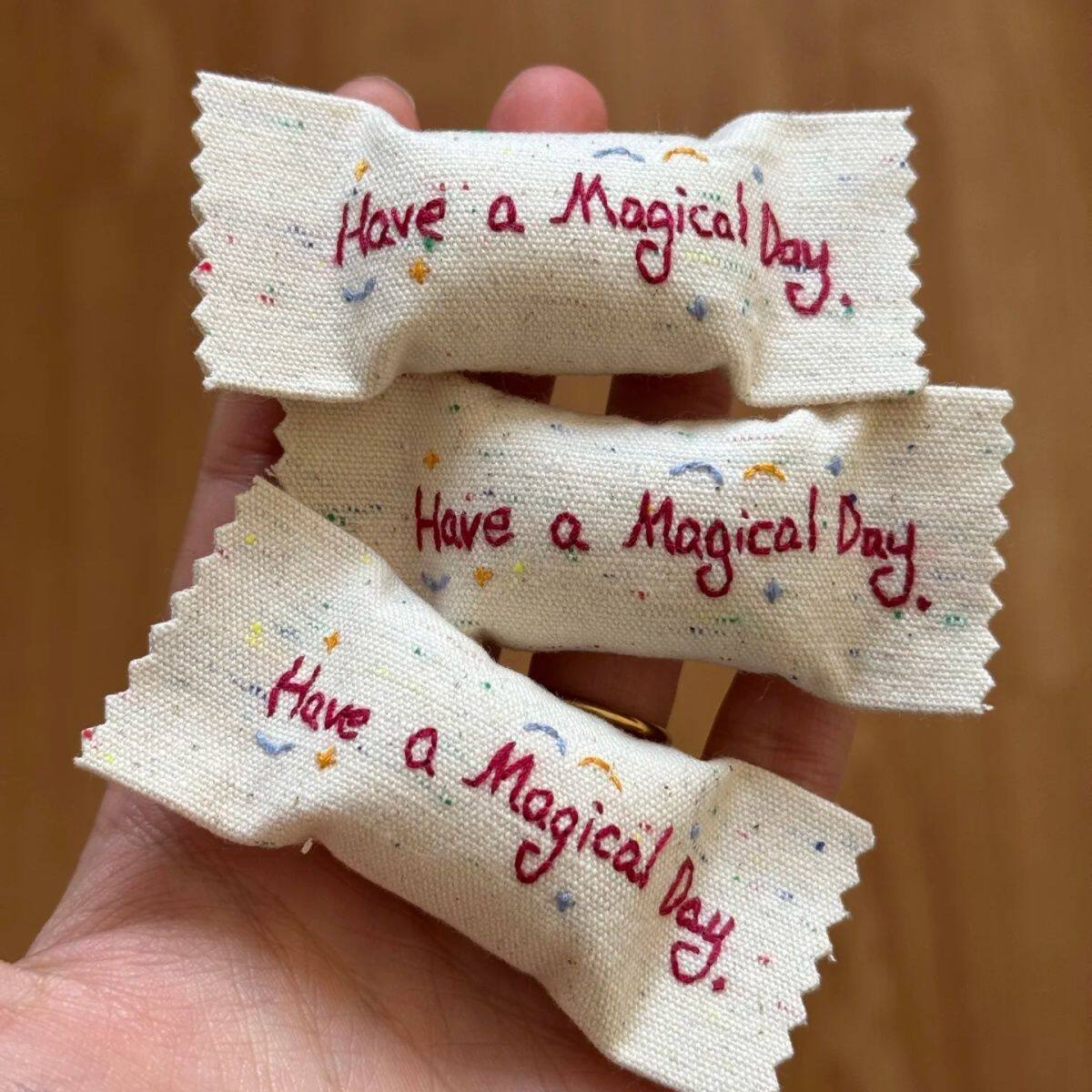 生日礼物糖果刺绣diy材料包刺绣糖果刺绣送礼创意手工挂件