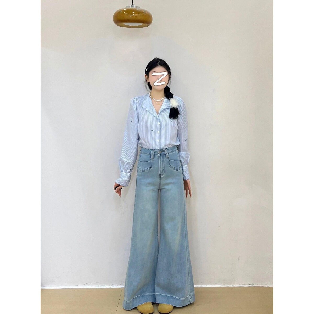 法式刺绣翻领蝴蝶结条纹衬衫女秋季新款减龄通勤小众休闲百搭衬衣