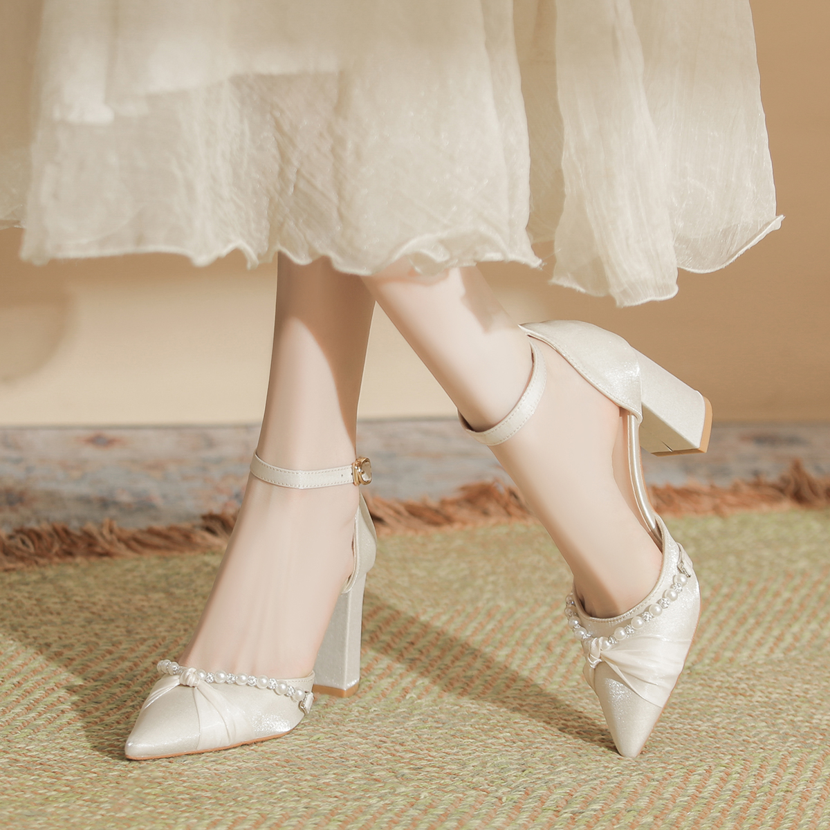 包头凉鞋女一字带中空气