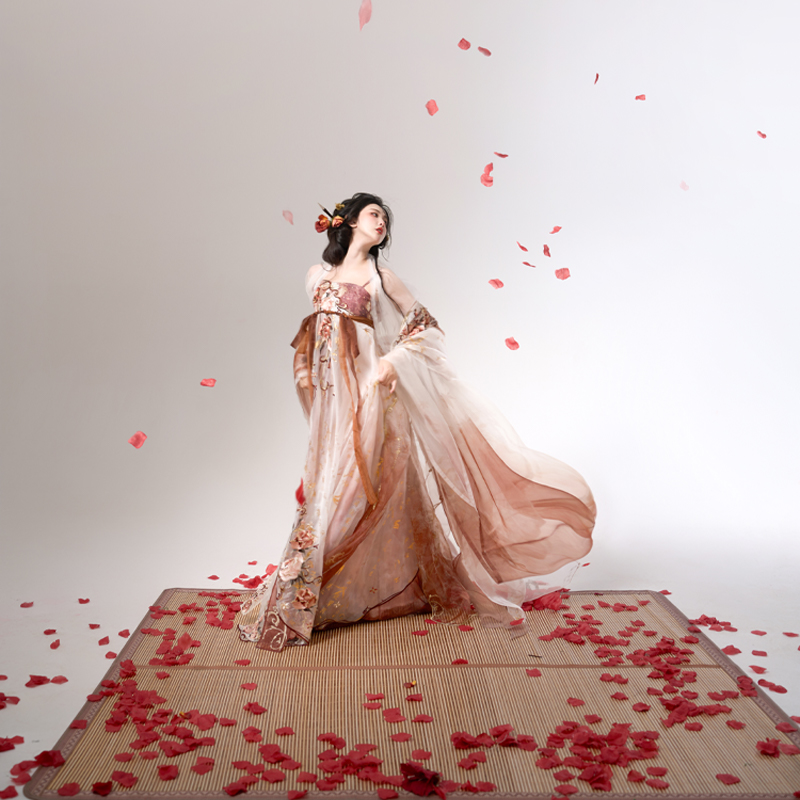 重工刺绣新款玫瑰花诃子裙异志阁