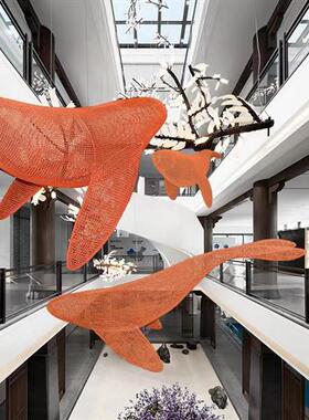 铁艺不锈钢镂空鲸鱼海豚网格编织酒店展厅海洋动物悬吊装饰品雕塑