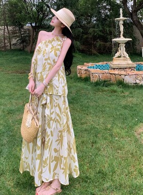 波西米亚黄色印花套装女斜肩无袖背心上衣花苞半身裙度假两件套夏