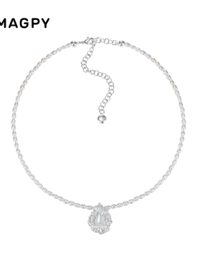 气质简约轻奢静物花珍珠项链