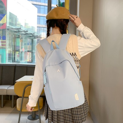 ins潮搭双肩包高级感小众设计高中生书包女韩版大容量大学生背包