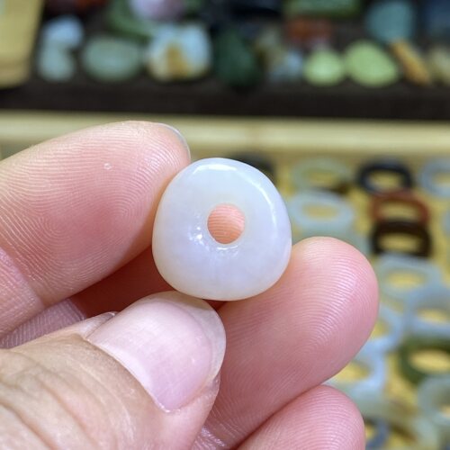 和田玉糖白暖白随型扣子配饰古风老光工艺手编绳手链多宝配珠