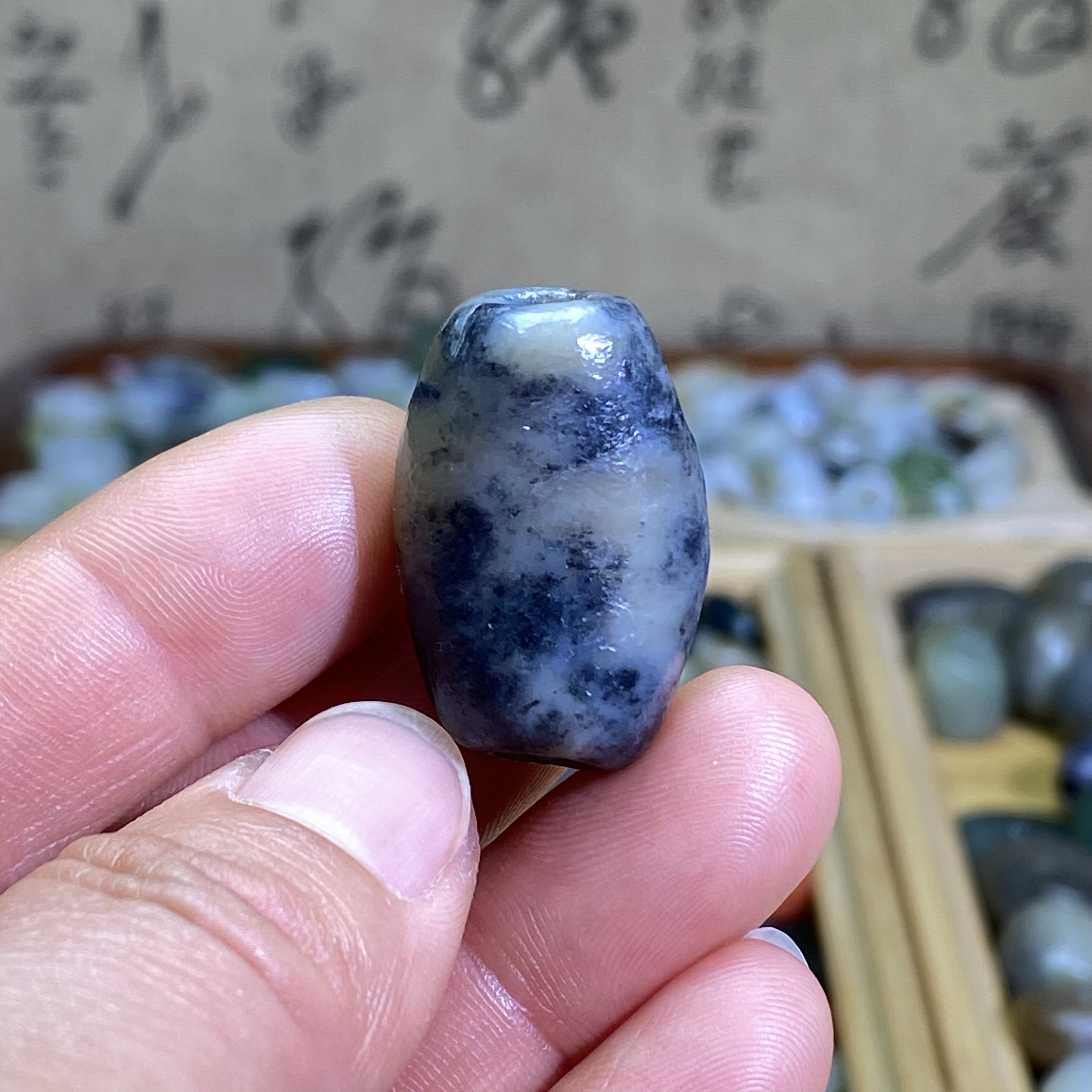 和田玉糖青花籽料枣红皮随型勒子吊坠老光工艺古风藏式手编绳配饰