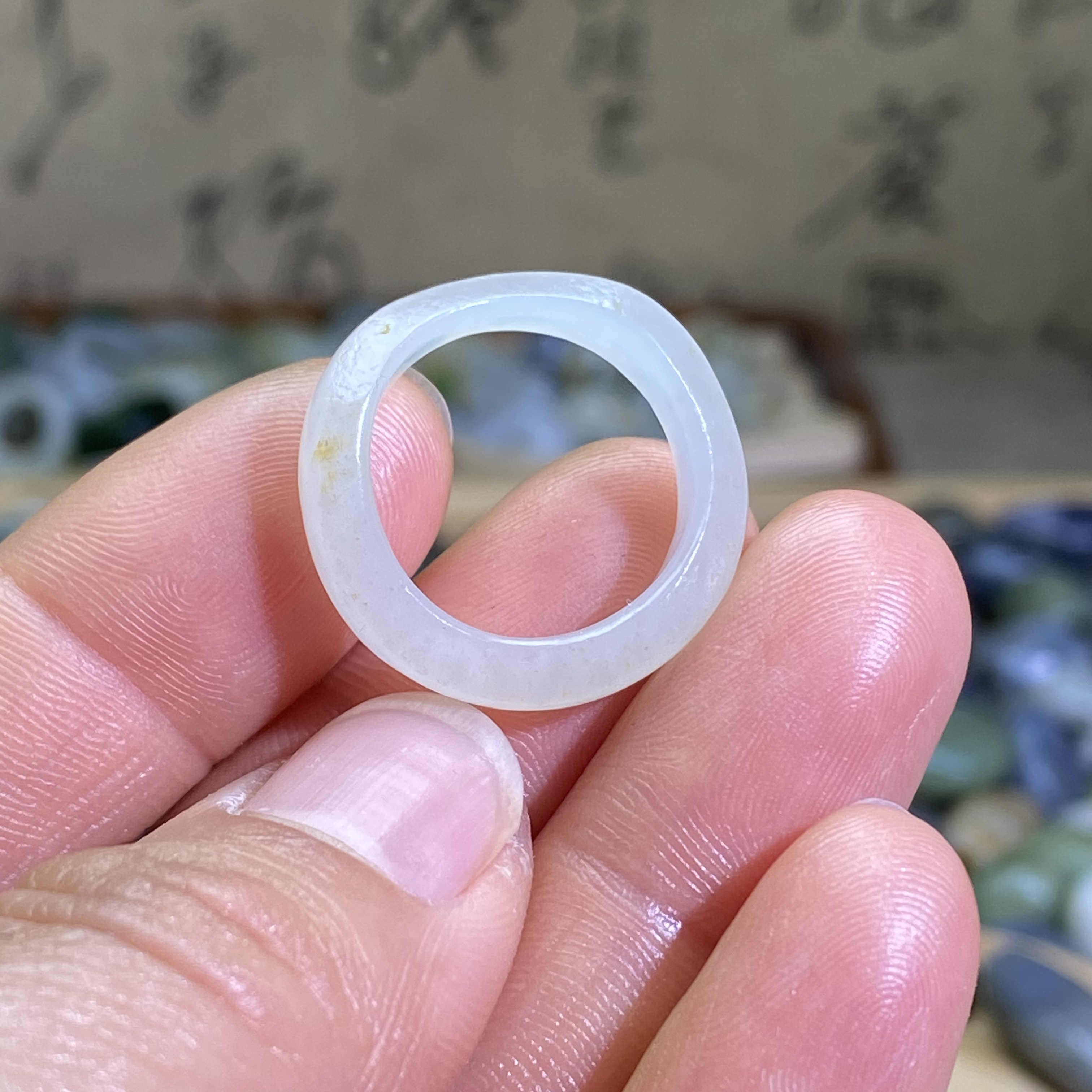 和田玉白玉籽料卡17满皮洒金皮随型戒指国风戒圈玉环文玩珠串跑圈