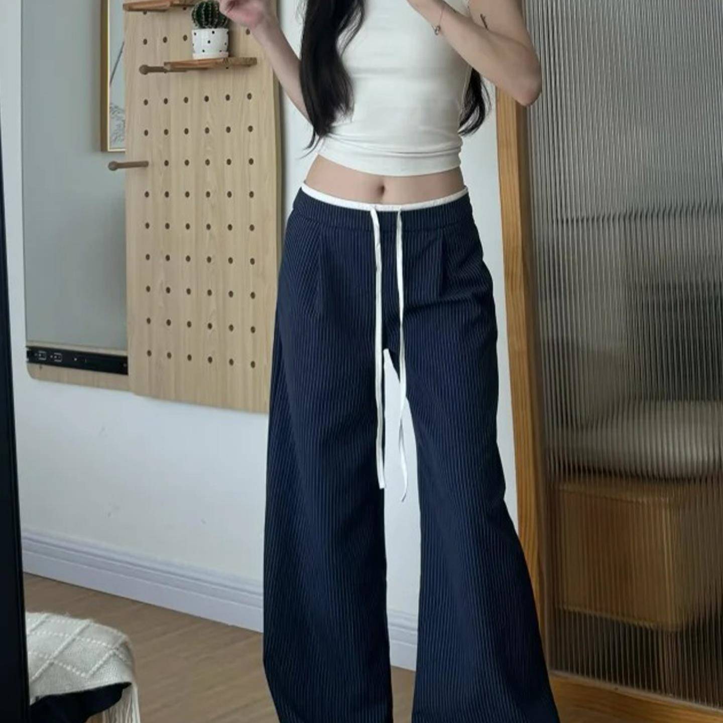 2025早秋新款梨型身材竖条纹西装阔腿裤女梨型身材宽松直筒休闲裤