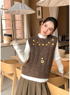 衣尔衫 小黄花 毛茸茸刺绣毛衣马甲女无袖百搭叠穿坎肩新款0644