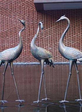 现代仿铜仙鹤雕塑户外大型玻璃钢模型草坪园林水池丹顶鹤景观摆件