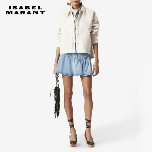 版型简约纯色干净羊毛外套