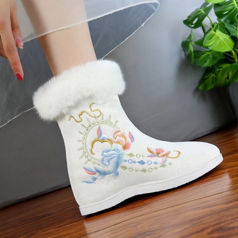 冬季汉服靴子女加绒内增高跟旗袍短靴绣花棉靴古风古装毛口雪地靴,女鞋,时装靴,淘宝优惠券,粉丝福利购,淘宝优惠卷