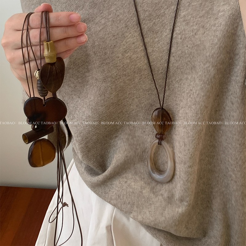 新中式森系复古简约几何椭圆爱心吊坠项链长款毛衣链休闲配饰链