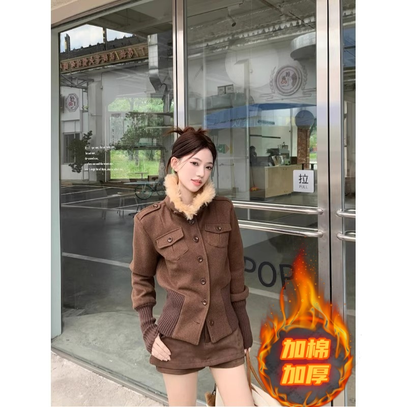2025高级感咖色金属扣长袖外套女装冬季加棉别致毛领拼接新款上衣