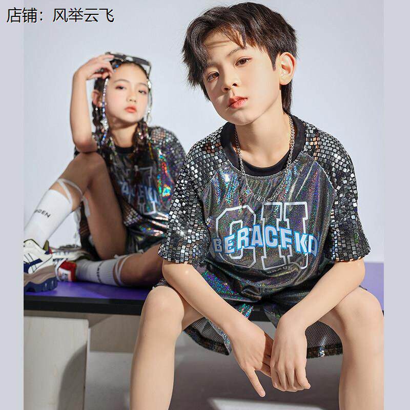 六一儿童幼儿园亮片演出
