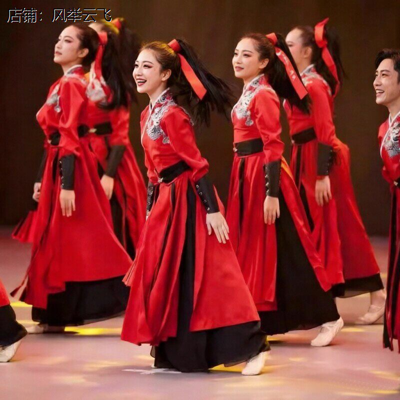 雪龙吟儿童舞蹈演出服象