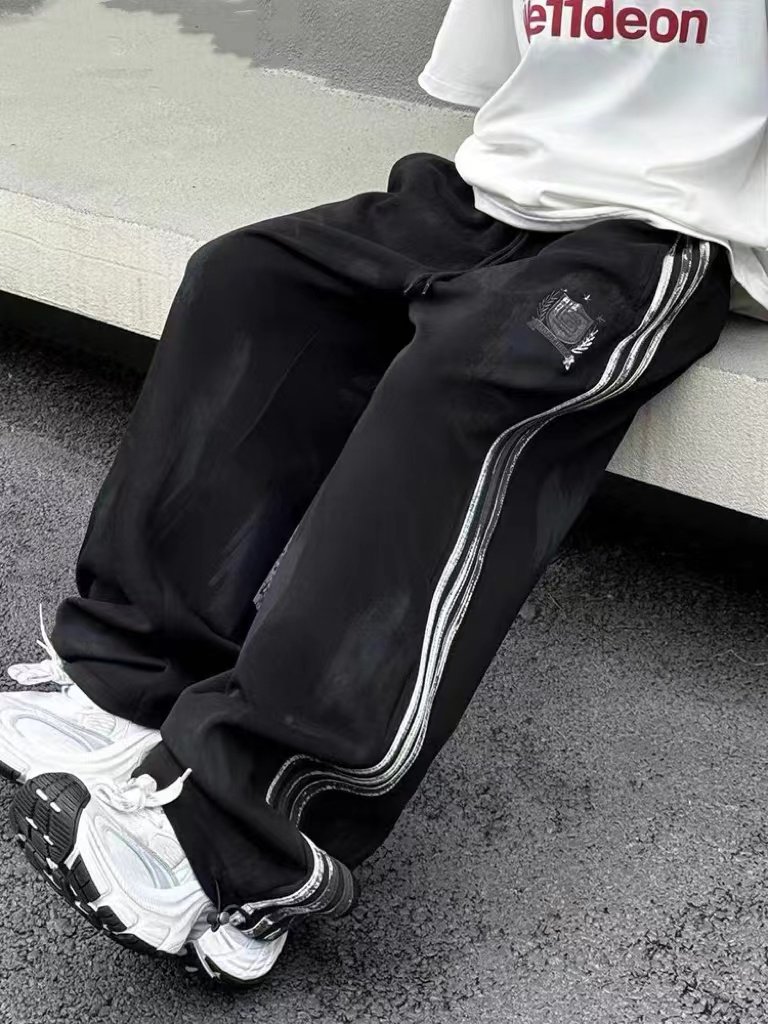 Slay Your Street Style: Bold Red Hip-Hop Cargo Sweatpants - Product image 2