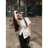 韩系不规则掐腰显瘦正肩上衣 夏季 设计感扭结开叉白色短袖 T恤女装