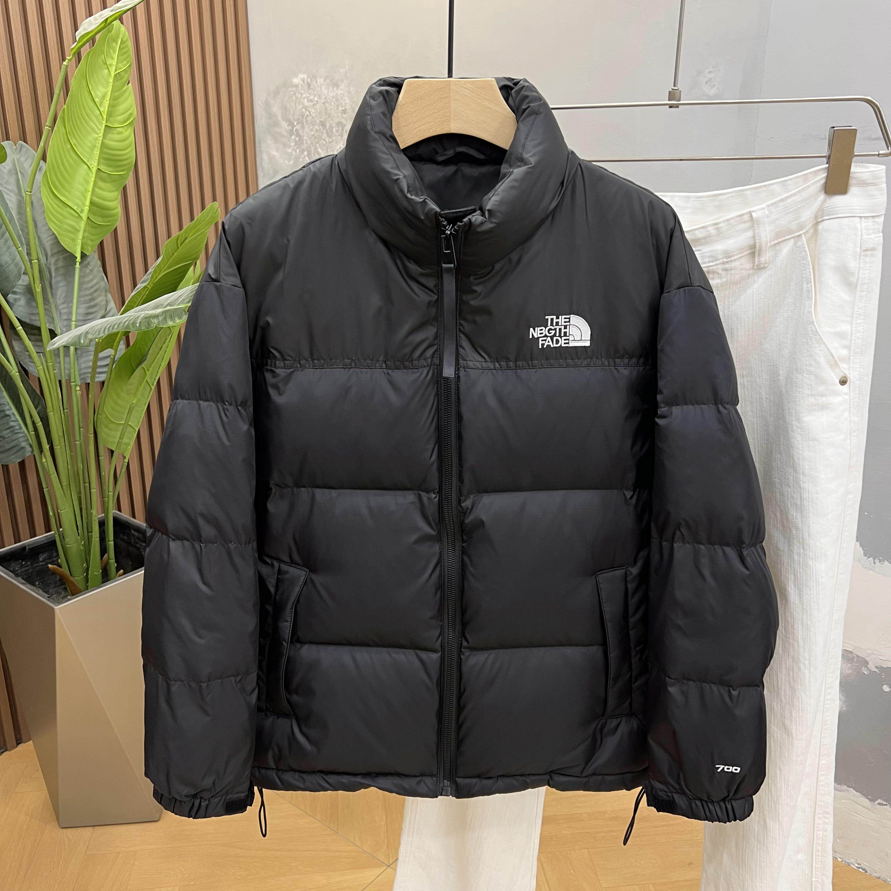 New Winter Fashion Brand White Duck Down Stand Collar Padded Jacket Men's High-end Thickened Versatile Warm Embroidered Down Coat