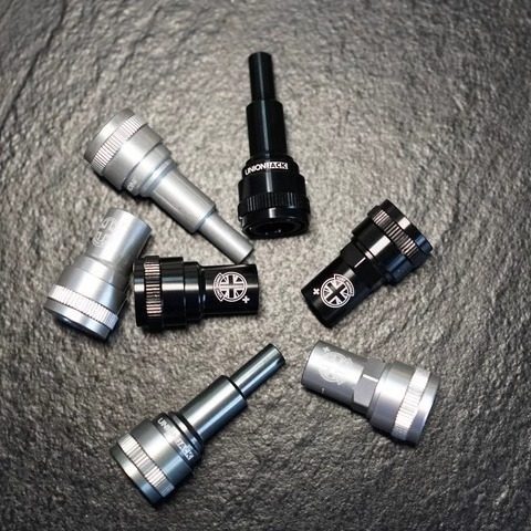 适用小布折叠自行车改装全CNC铝制前叉脚踏座快拆座MKS支持配件,自行车/骑行装备/零配件,更多零件/配件,淘宝优惠券,粉丝福利购,淘宝优惠卷