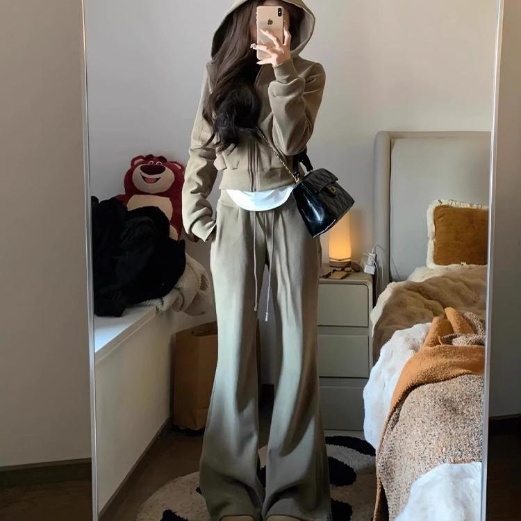 小个子连帽卫衣短款运动套装女春秋款高级感休闲时尚阔腿裤两件套