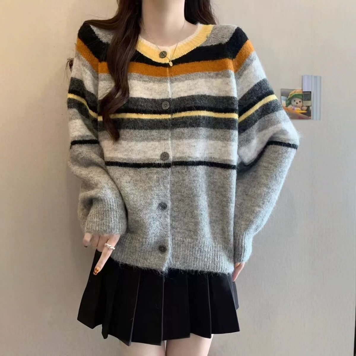 韩系灰色条纹针织开衫
