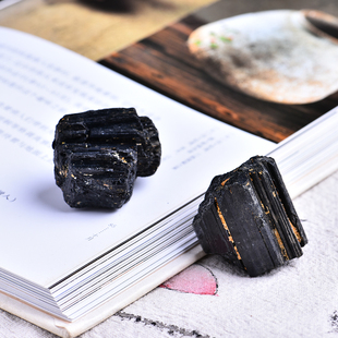 Natural black tourmaline tourmaline repair ore can be used