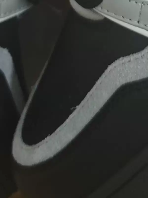 B9
