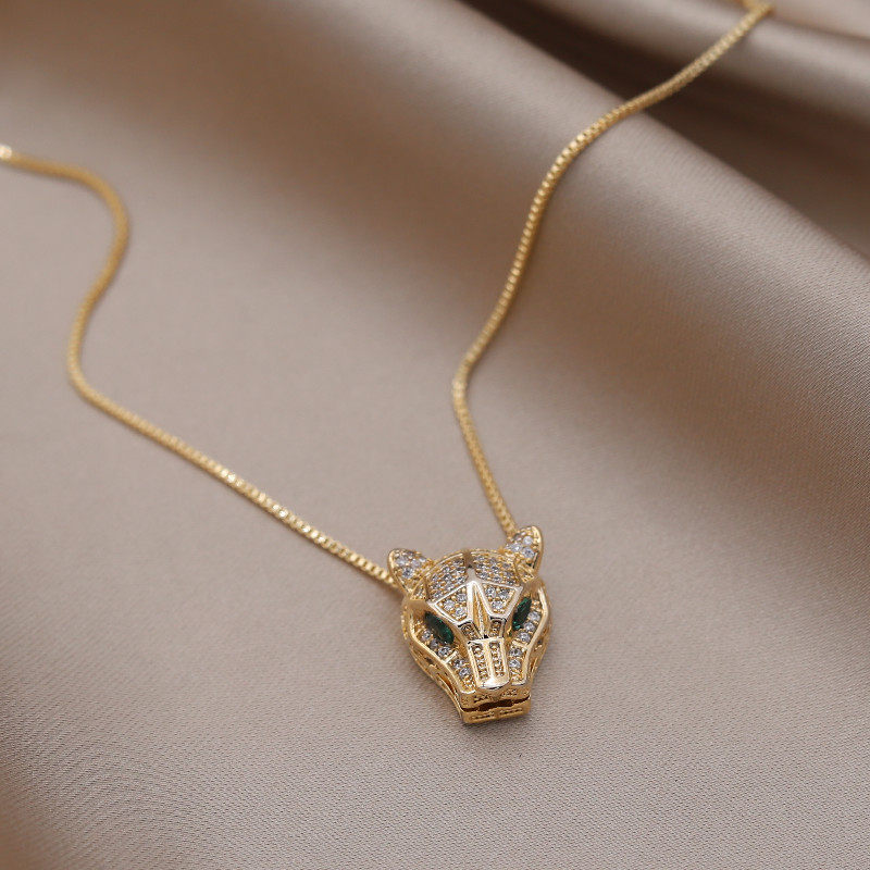 Europe America Hot Fashion Jewelry Copper Inlaid Zircon - 实物图