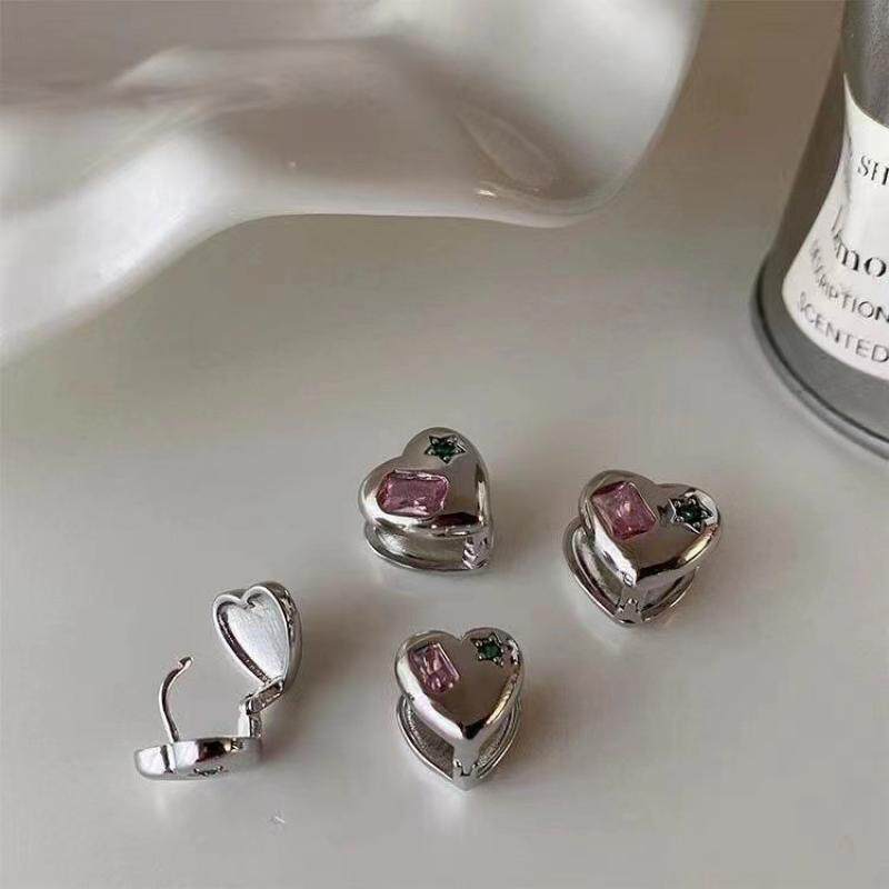2023 New Love Heart Metal Earrings Colorful Zircon Elegant