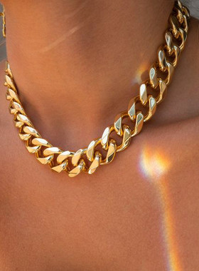 Modyle Fashion Big Necklace for Women Twist Gold Silver