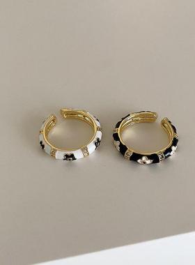 2023 New Arrival Korean-style Retro Simple Oil Dropping